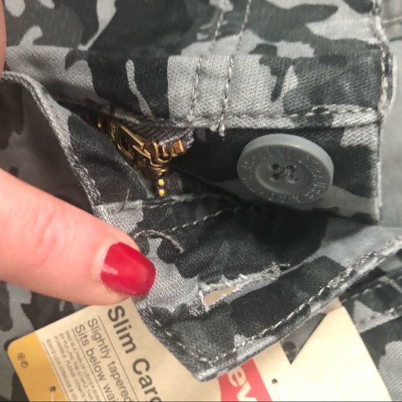 Levi’s camouflage cargo pants size 14 boys 27x27 nwt black camo - Picture 4 of 8